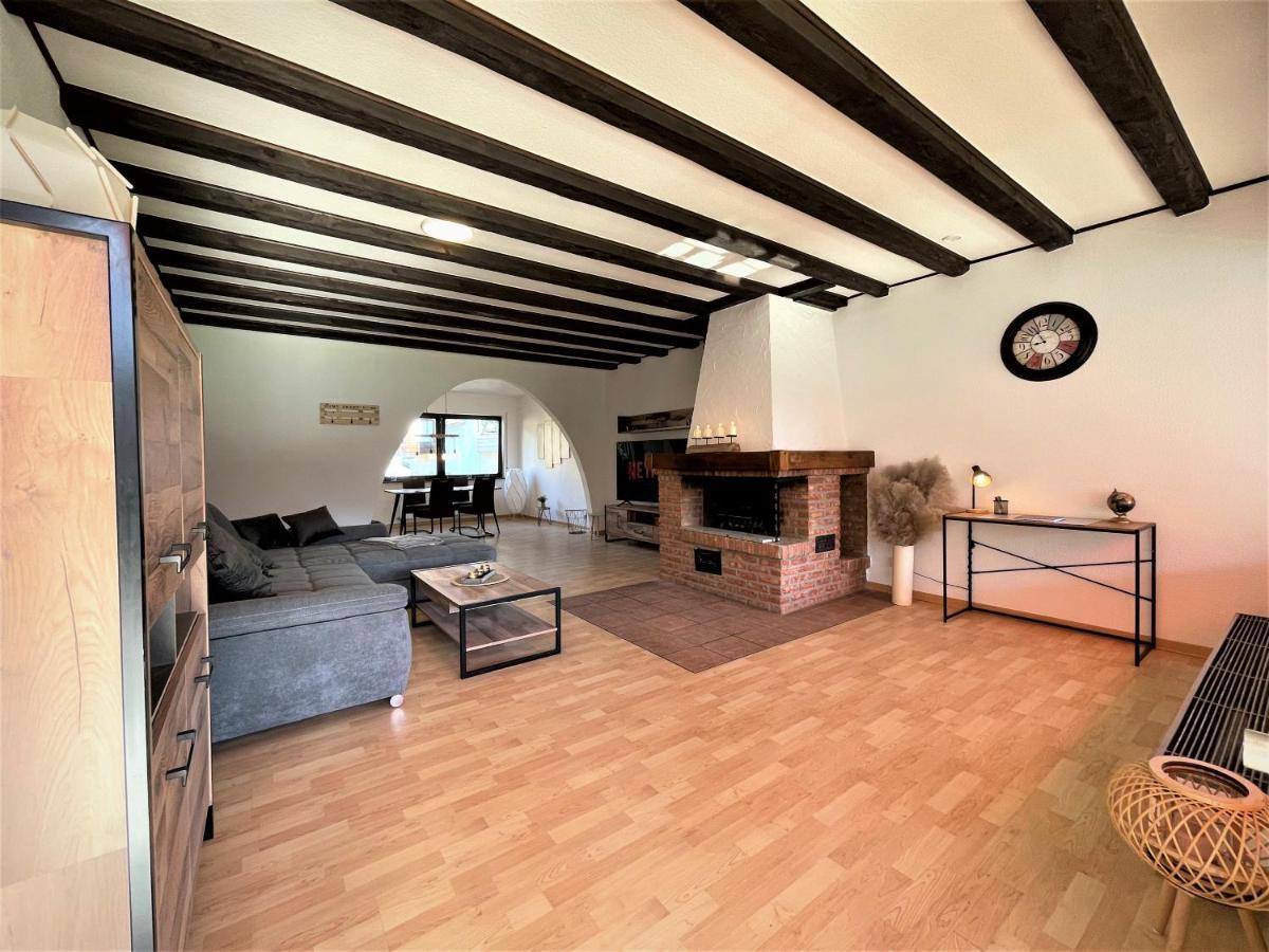 Апартаменти Traumaussicht Kamin Balkon Burgblick 65 Zoll Tv Netflix Sky Joyn Lindenplatz Буллай Екстер'єр фото