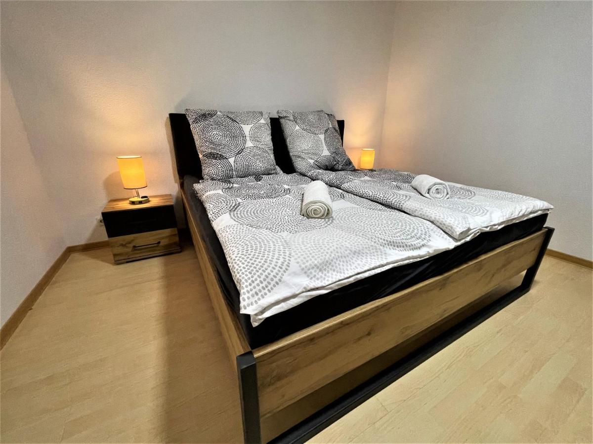 Апартаменти Traumaussicht Kamin Balkon Burgblick 65 Zoll Tv Netflix Sky Joyn Lindenplatz Буллай Екстер'єр фото